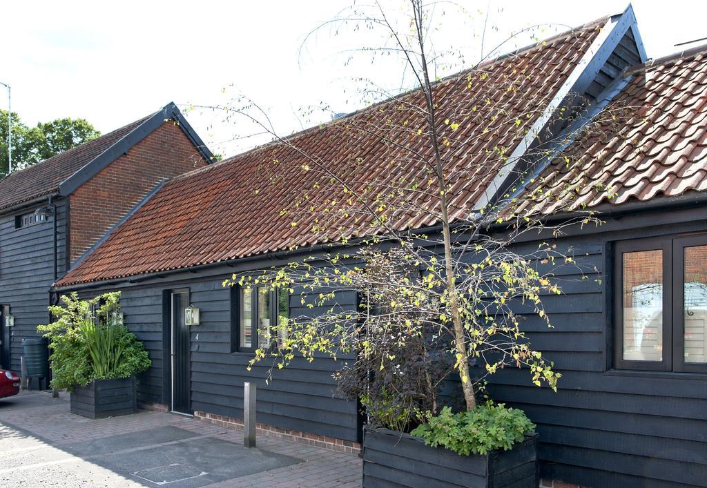 The Fox By Greene King Inns Bury St. Edmunds Eksteriør billede