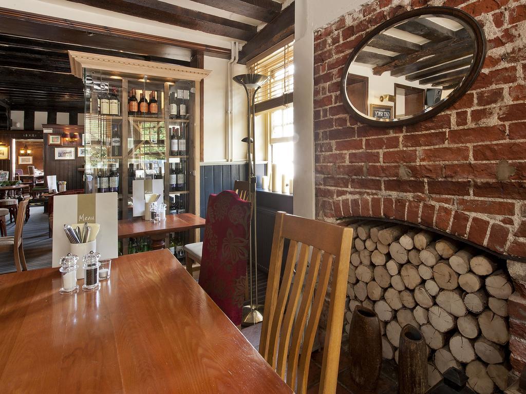 The Fox By Greene King Inns Bury St. Edmunds Eksteriør billede