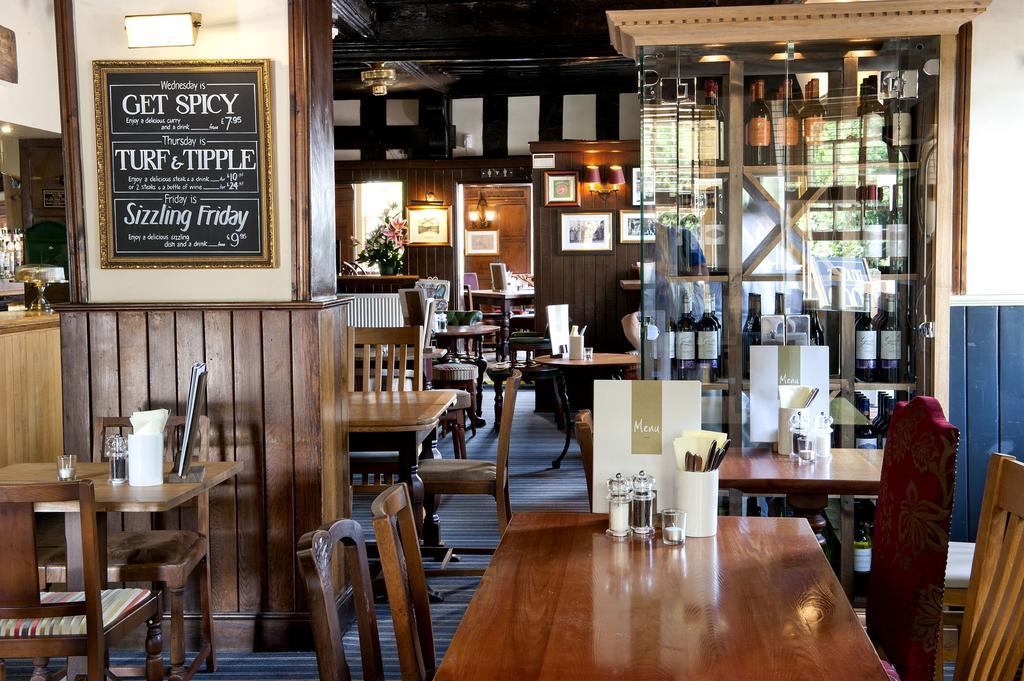 The Fox By Greene King Inns Bury St. Edmunds Eksteriør billede